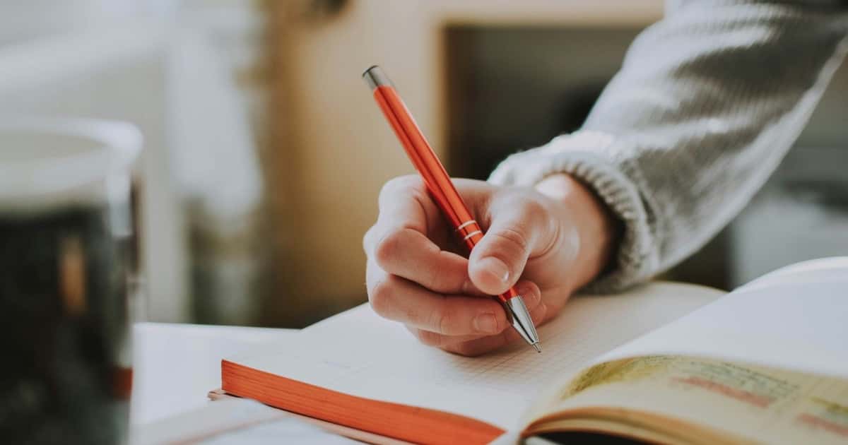 Brain Exercises to Improve Memory: Retrieval, Spacing, and Daily Practice